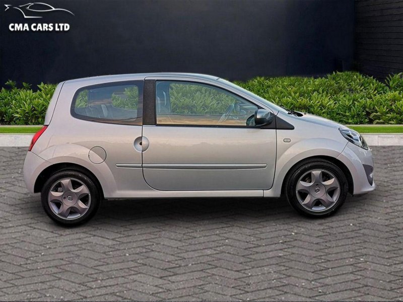 RENAULT TWINGO