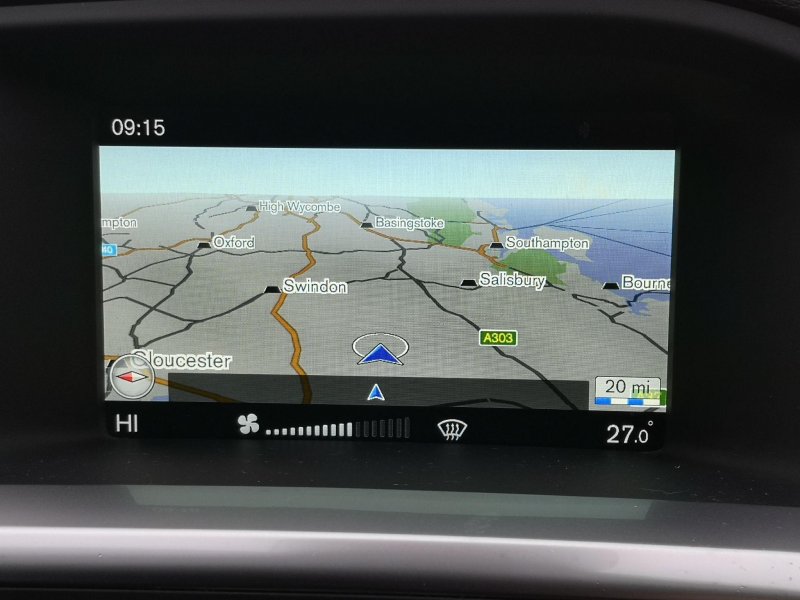 VOLVO V60 CROSS COUNTRY