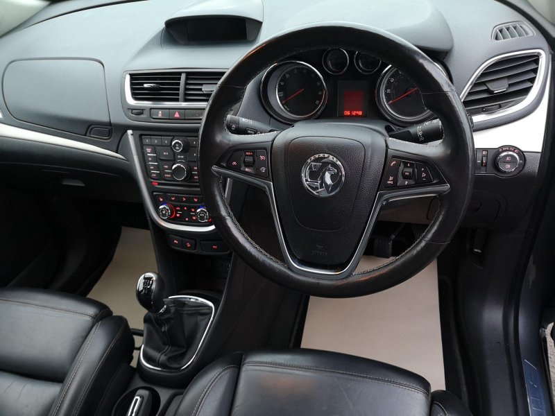 VAUXHALL MOKKA