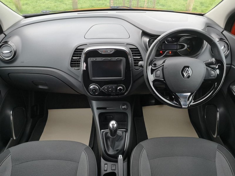RENAULT CAPTUR