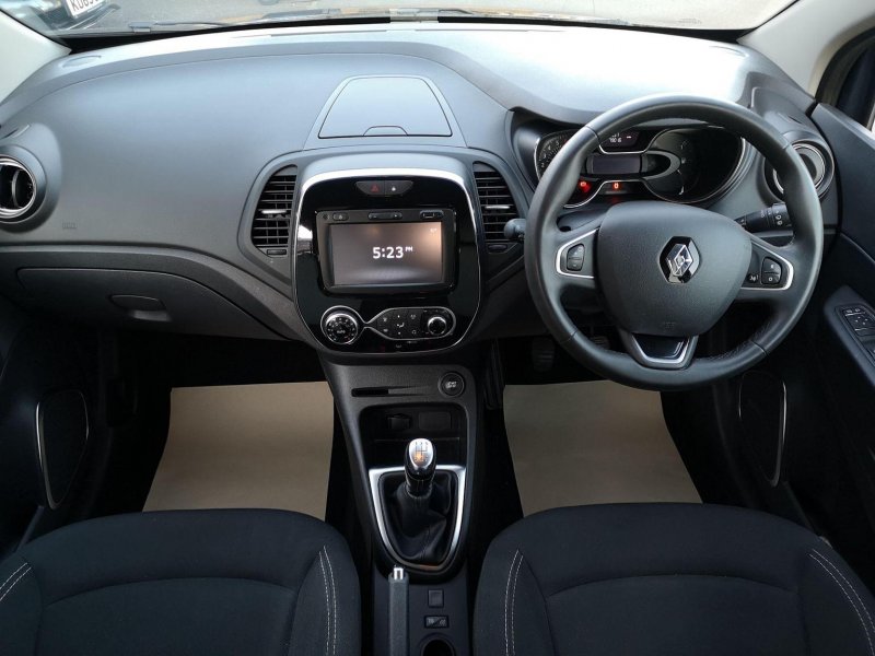 RENAULT CAPTUR