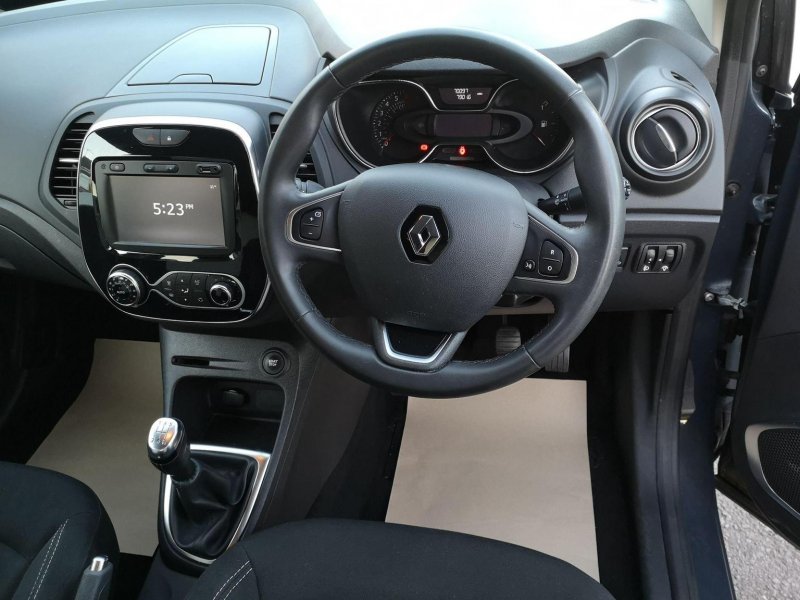 RENAULT CAPTUR