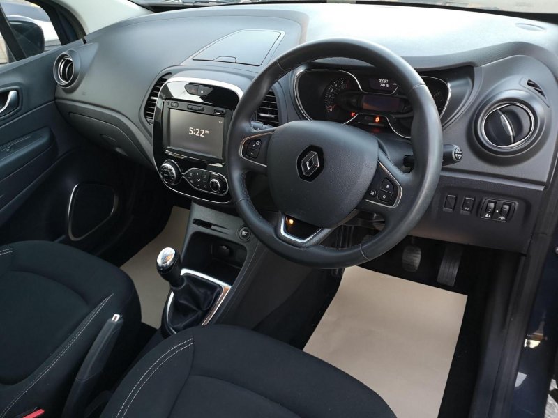 RENAULT CAPTUR