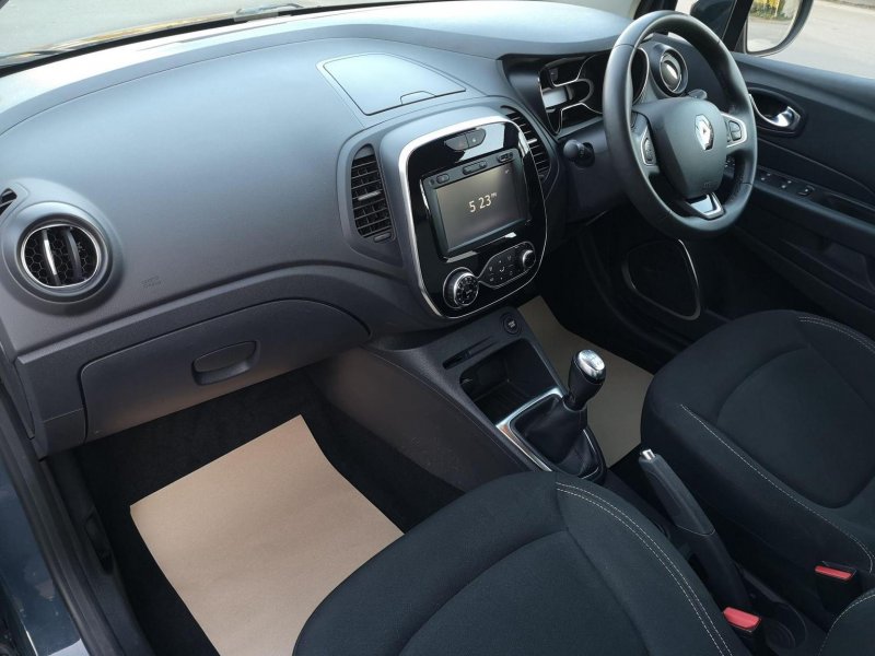 RENAULT CAPTUR